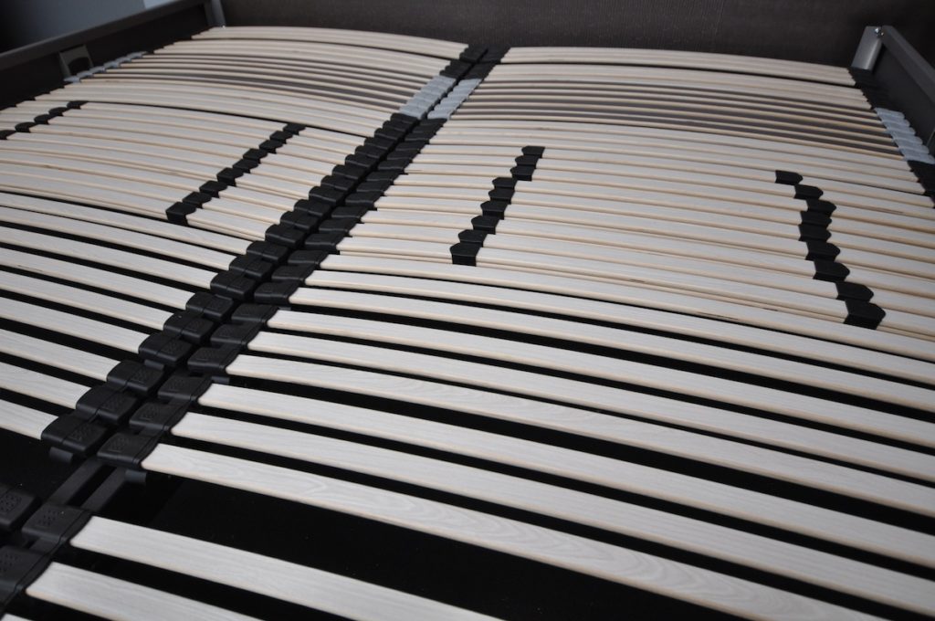 Literie Mobelco lit TEMPUR – BULTEX – LATTOFLEX – EPEDA – ERGOMAT – PERDORMIRE – ZENNITUDE – REVOR Centre Commercial de Froyennes Rue des Roselières, 8 - B-7503 Froyennes +32 069/21.55.50 literiemobelco@gmail.com Ouvert du lundi au samedi de 10h à 18h30. Fermé le dimanche. Experts en matière de literie. De nombreuses offres spéciales vous y attendent !